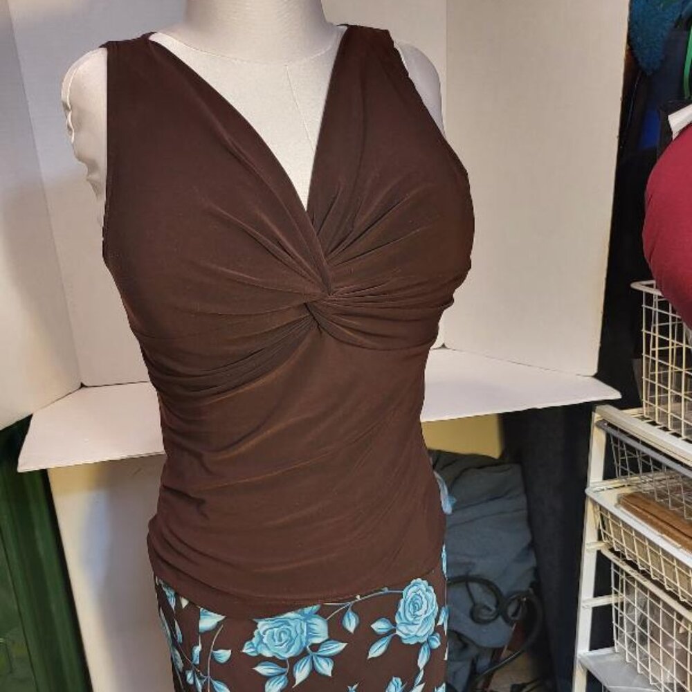 Body central skirt and blouse set.